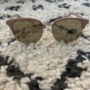 Le Specs super cute sunnies!